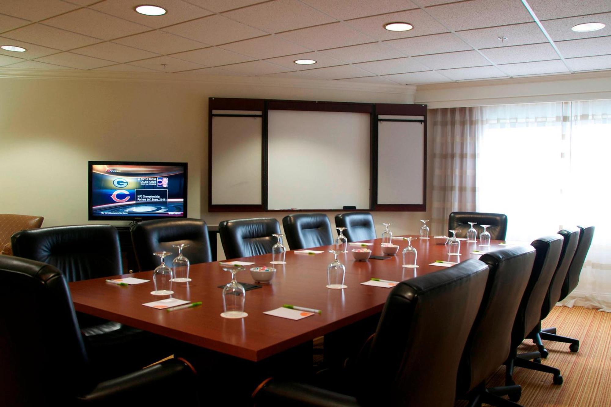 Courtyard By Marriott Hickory Hotel Buitenkant foto